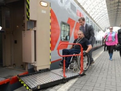 Картинка к материалу: «Количество вокзалов, предоставляющих услуги служб помощи маломобильным пассажирам, увеличилось за год более чем в 2 раза»