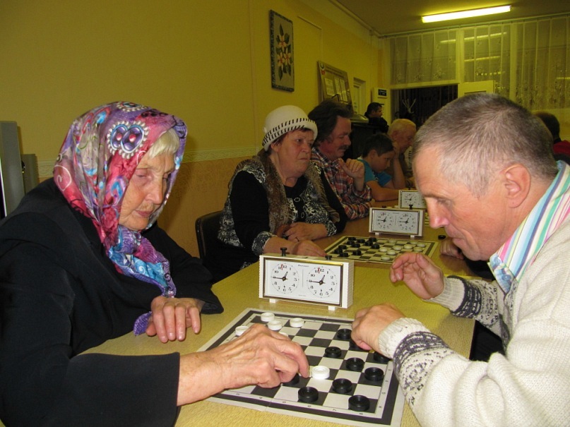 областная олимпиада среди инвалидов по шашкам и шахматам в Тихвине