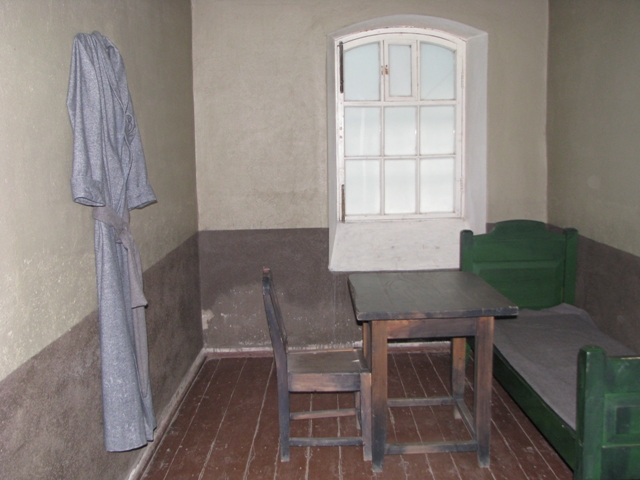 одиночная камера тюрьмы крепости Орешек
