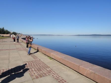 Набережная в Петрозаводске Онежского озера